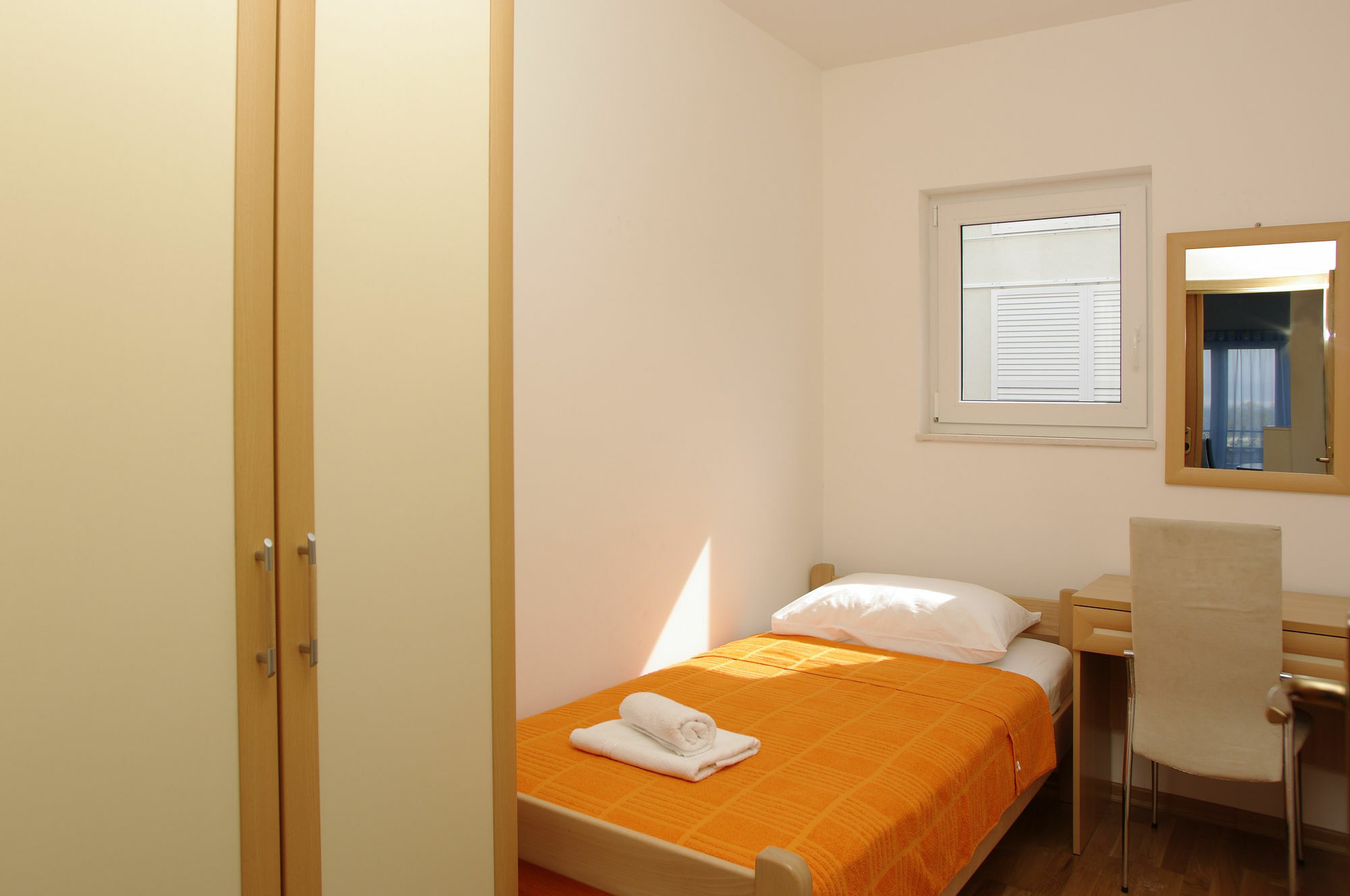 Aparthotel Marina Gromela Mirca  Экстерьер фото